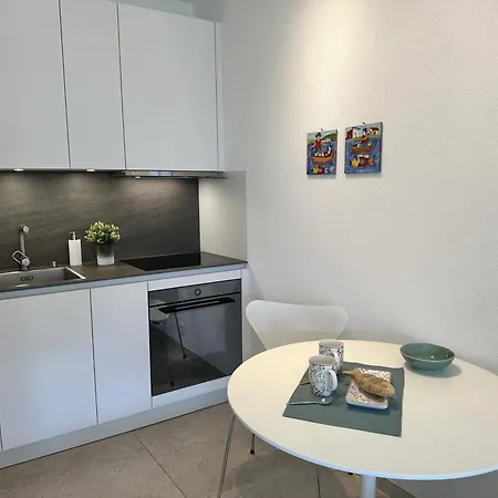 Palme 004 By Fewotessin דירה