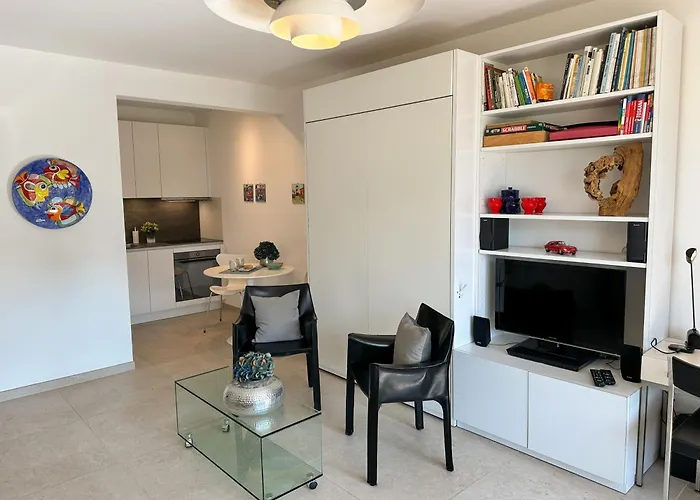 Palme 004 By Fewotessin * Muralto