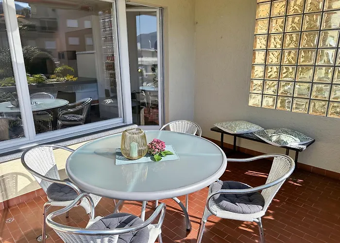 Palme 004 By Fewotessin * Muralto