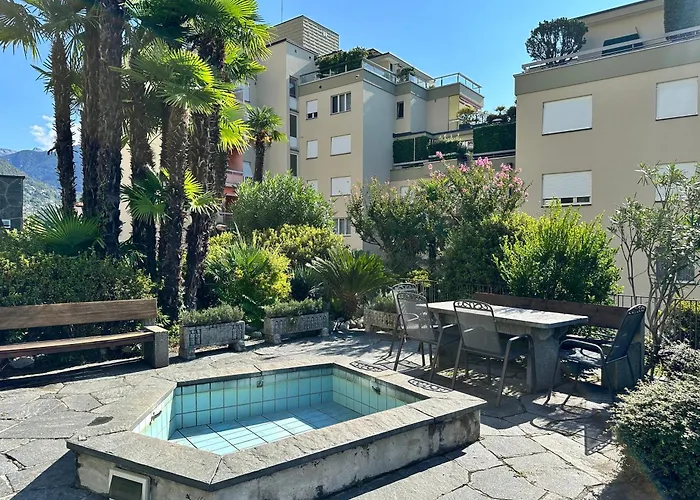 Apartment Palme 004 By Fewotessin